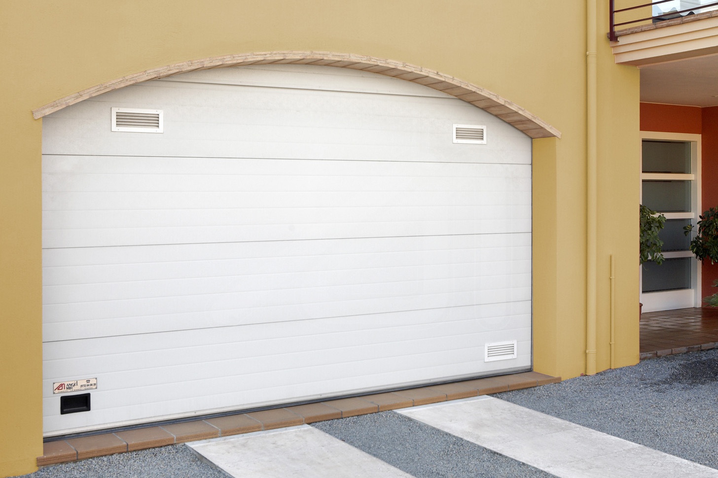 Garage doors - Traditional line